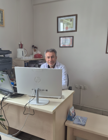 Dr. Ahmet Akbulut